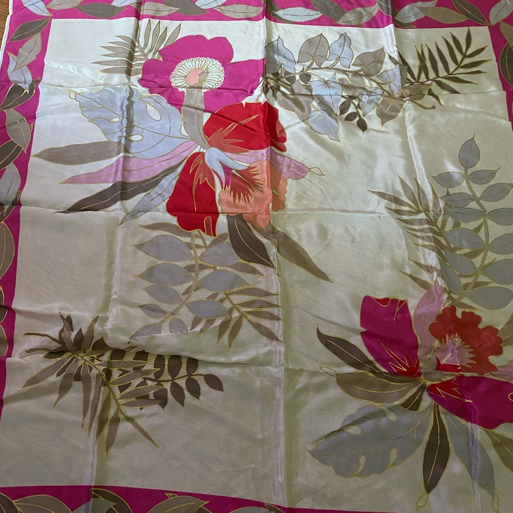 Oscar de la renta scarf